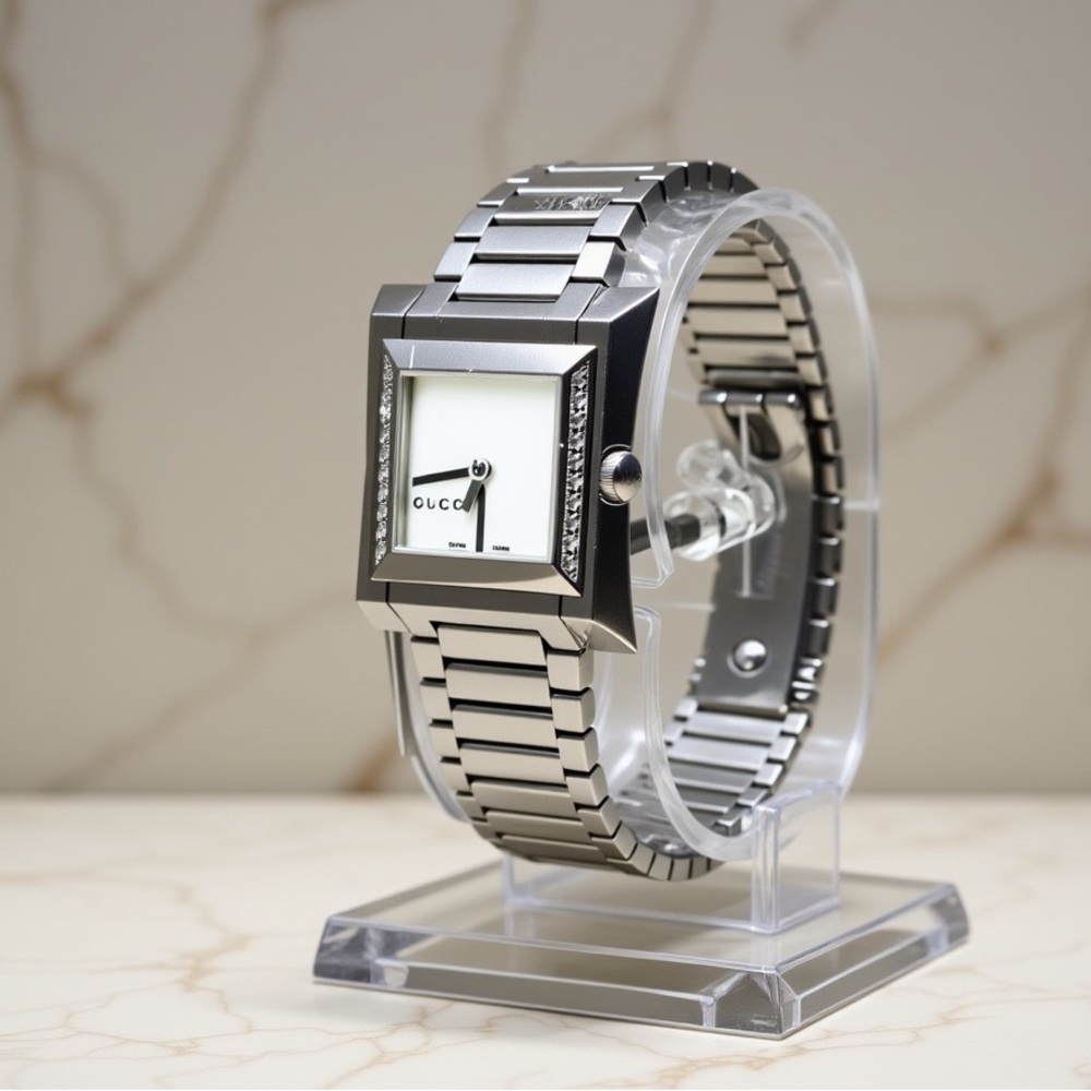 Authentic Gucci Watch with Diamond.